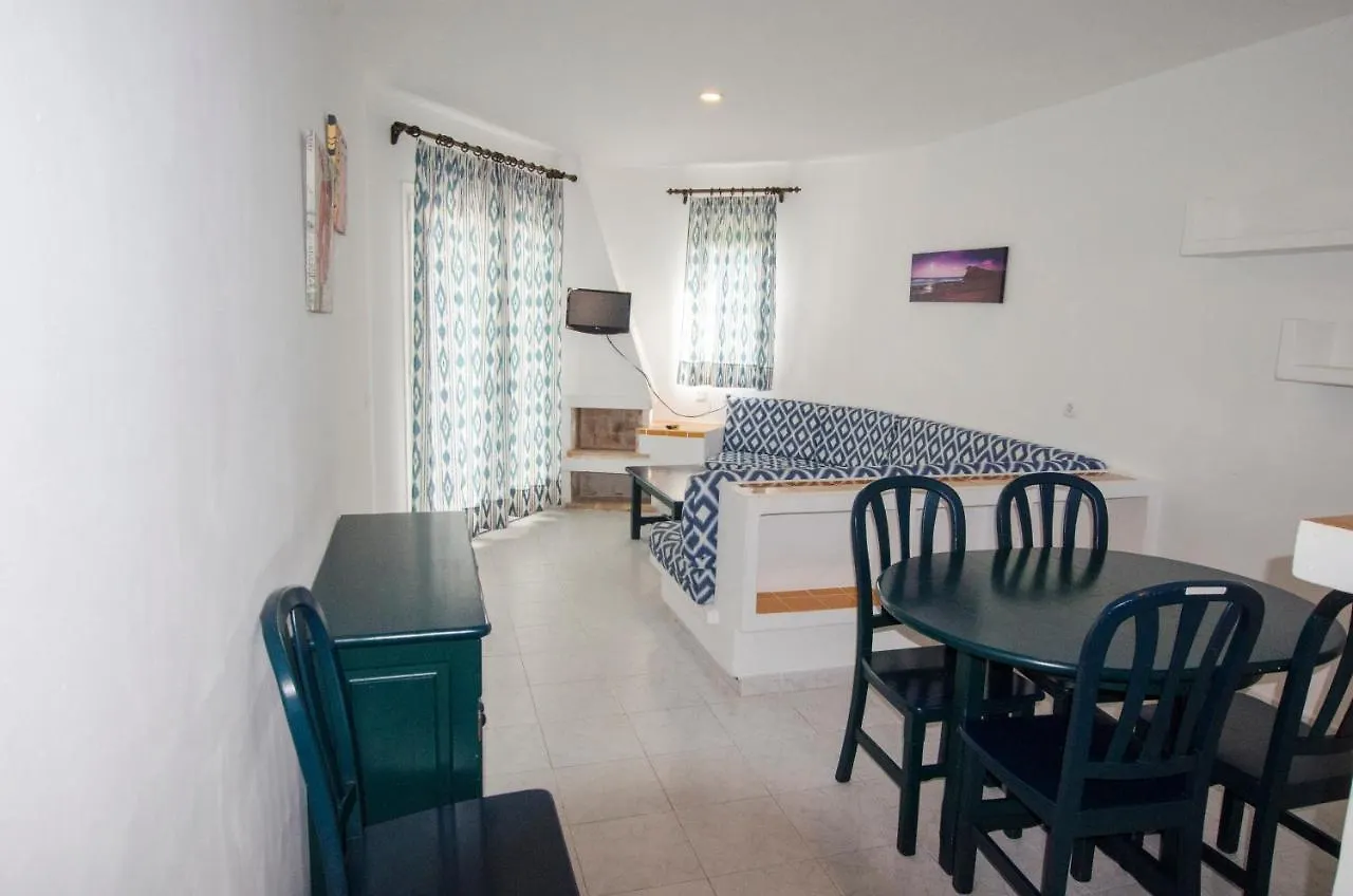 Las Bouganvillas Cala'N Blanes  Apartament